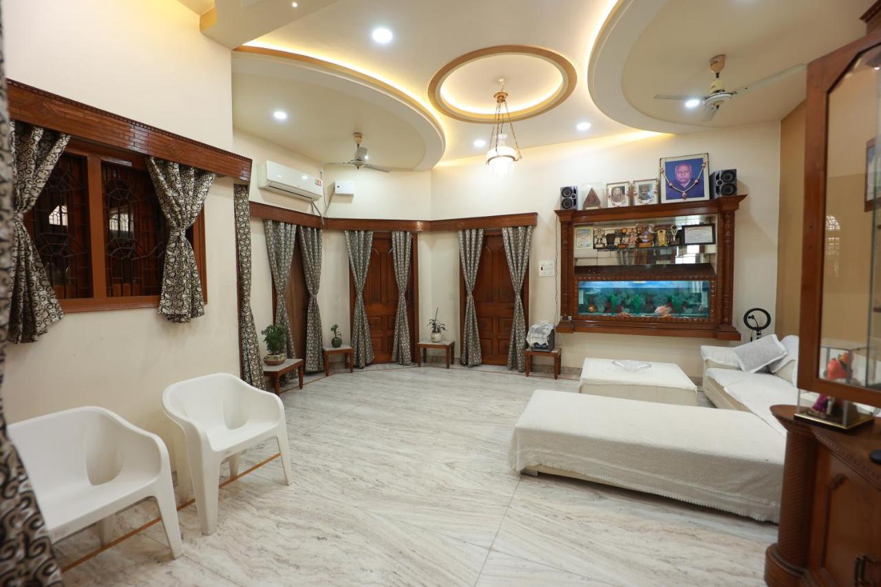 Kapoor Sahab Homestay : It'S A Home Away From Home. Varanasi Eksteriør billede